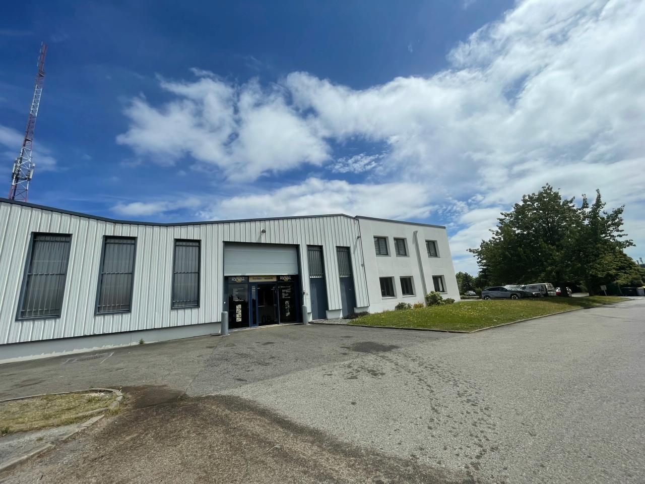 Local d'activité Cesson-Sévigné 1239m² Vente local d'activité Cesson-Sévigné Ille-et-Vilaine OVACT2424398 0